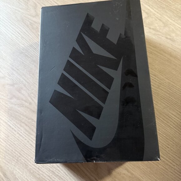 Nike Air Max Muse - Womens 10.5 - Picture 7 of 13